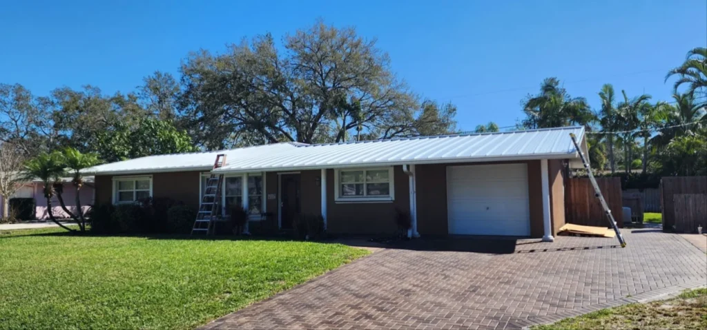Commercial property with a newly installed roof in New Port Richey