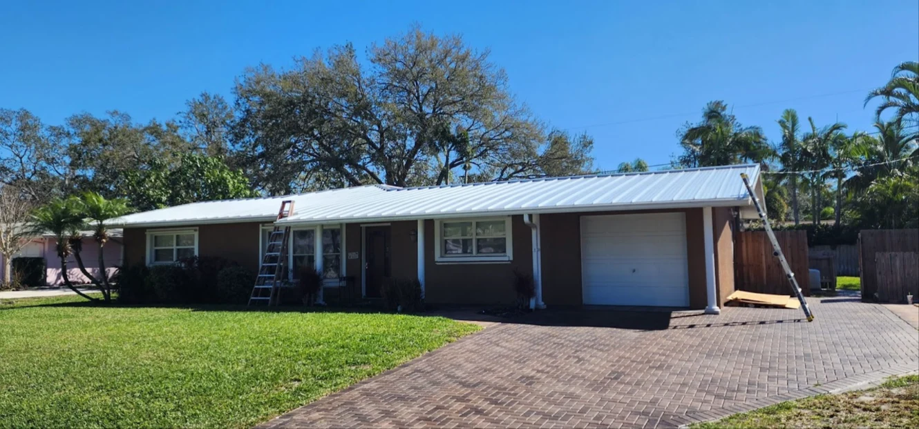 Commercial property with a newly installed roof in New Port Richey
